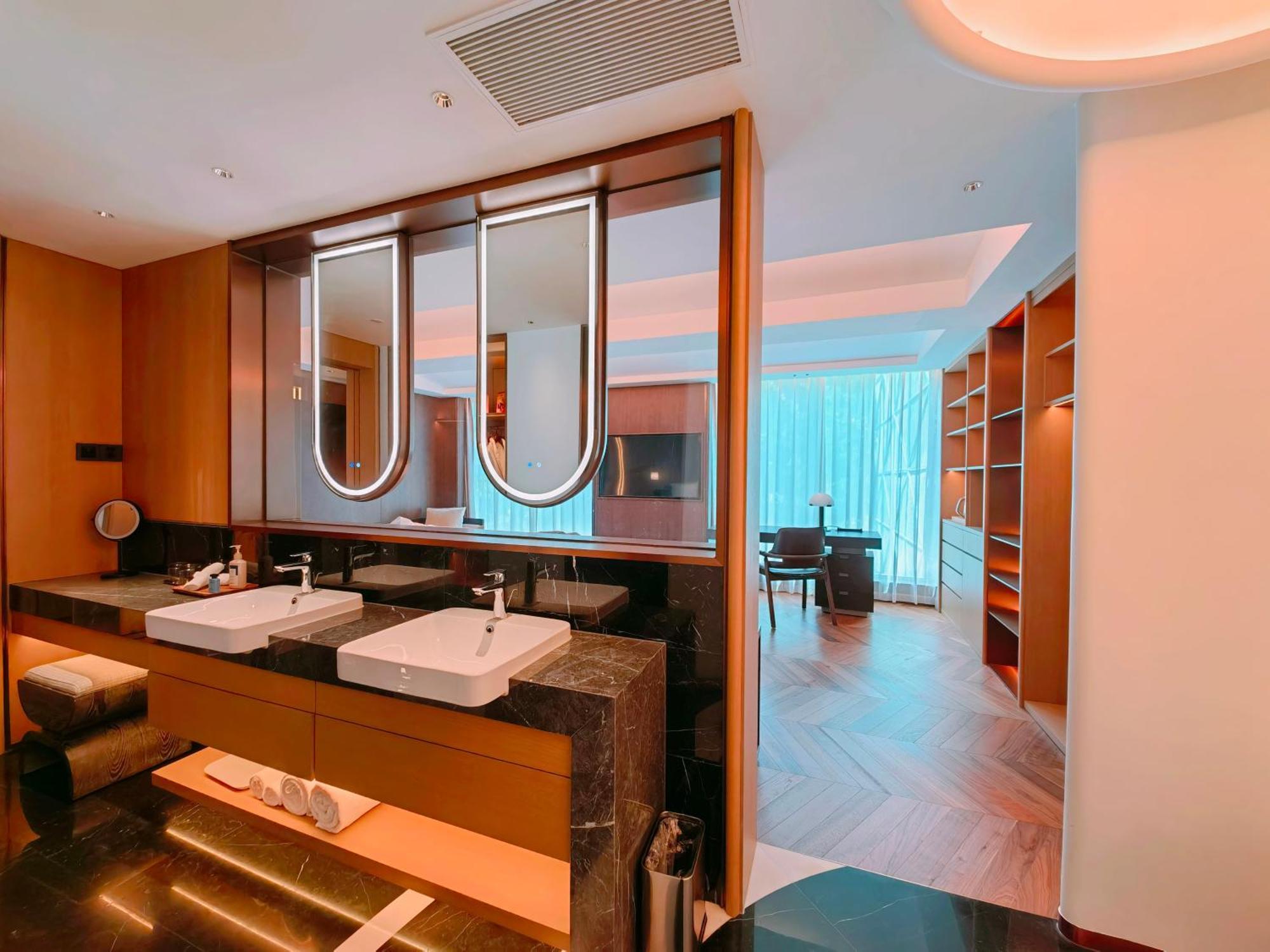Hotel The Purple Horse - Hutong Designer Boutique Garden & Original Location Of A Qing Dynasty Royal Mansiion