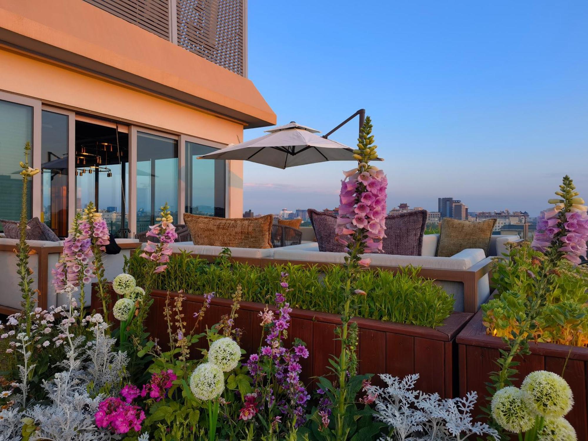 The Purple Horse - Hutong Designer Boutique Garden & Original Location Of A Qing Dynasty Royal Mansiion Hotel