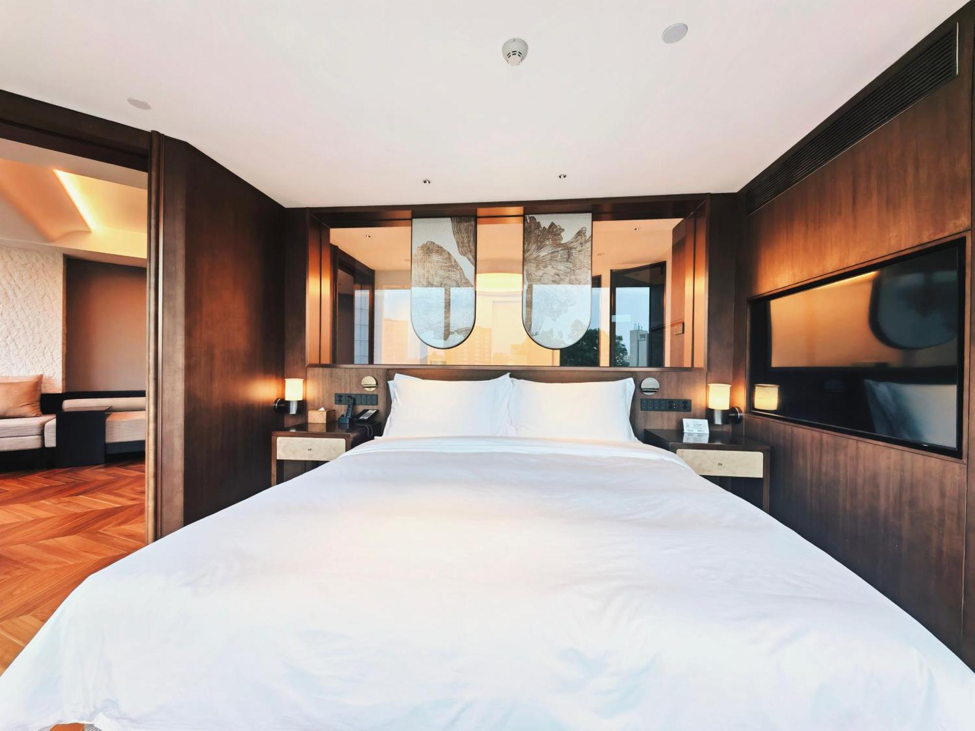 The Purple Horse - Hutong Designer Boutique Garden & Original Location Of A Qing Dynasty Royal Mansiion 5*